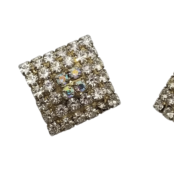 VINTAGE GOLDTONE & GLASS RHINESTONE DIAMOND SHAPE STATEMENT EARRINGS - Picture 5 of 6